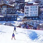 Refugio Centro De Ski La Parva